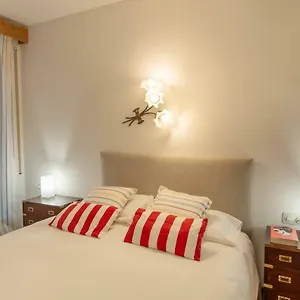 https://edificio-tropicana-tossa-de-mar.topcostabravahotels.com